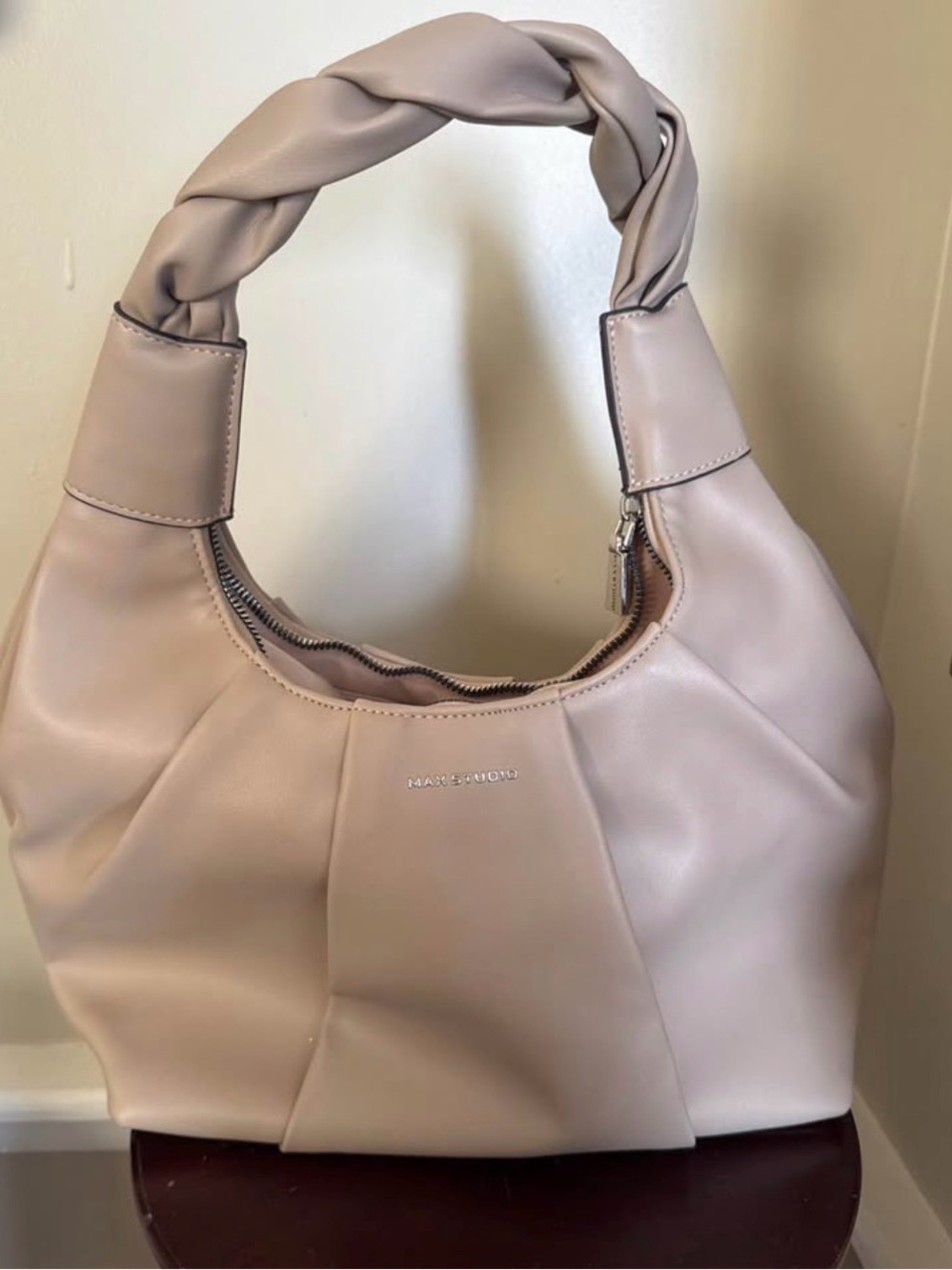 Max Studio Twisted-Handle Shoulder Bag in tan/beige